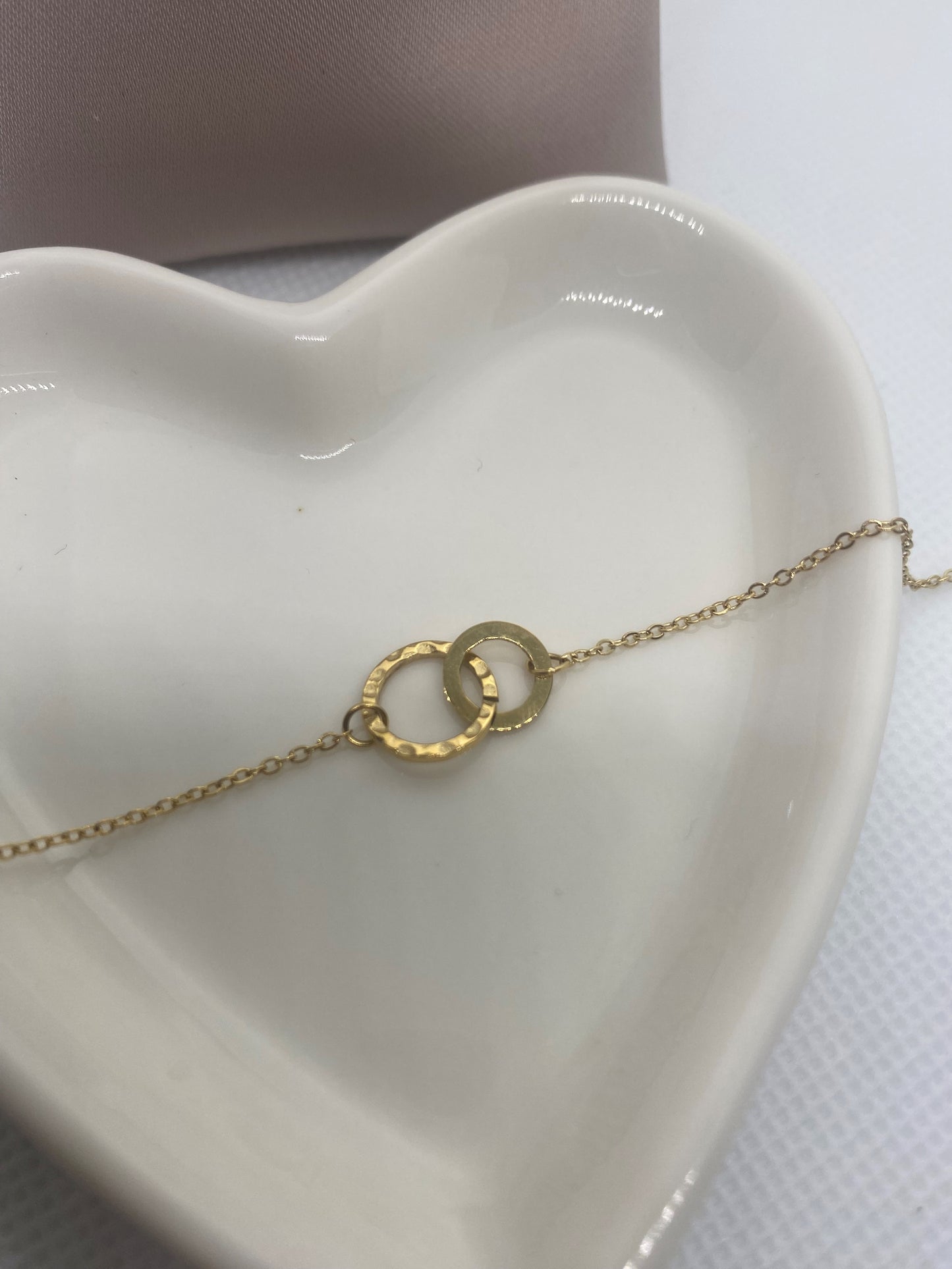 Loulu Circle Dainty Bracelet