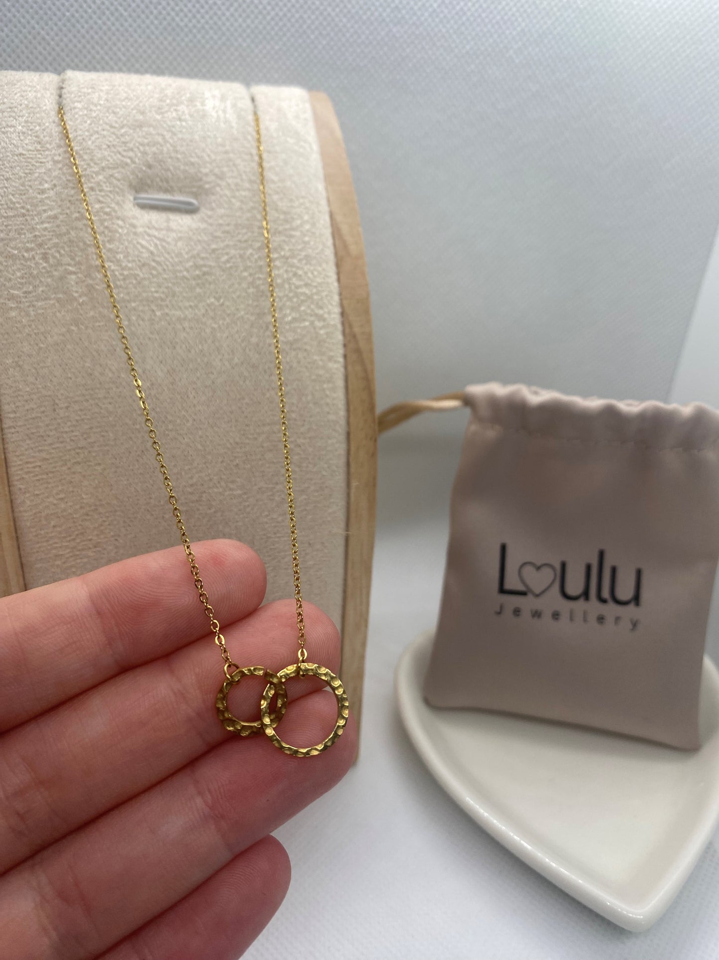 Loulu Dainty Circle necklace