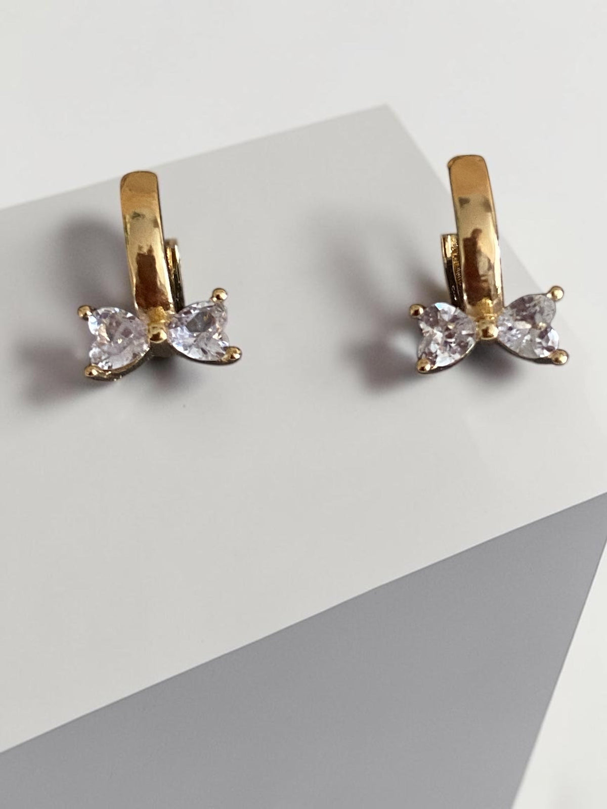 Loulu Jewellery Elegant Bow Hoop Earrings